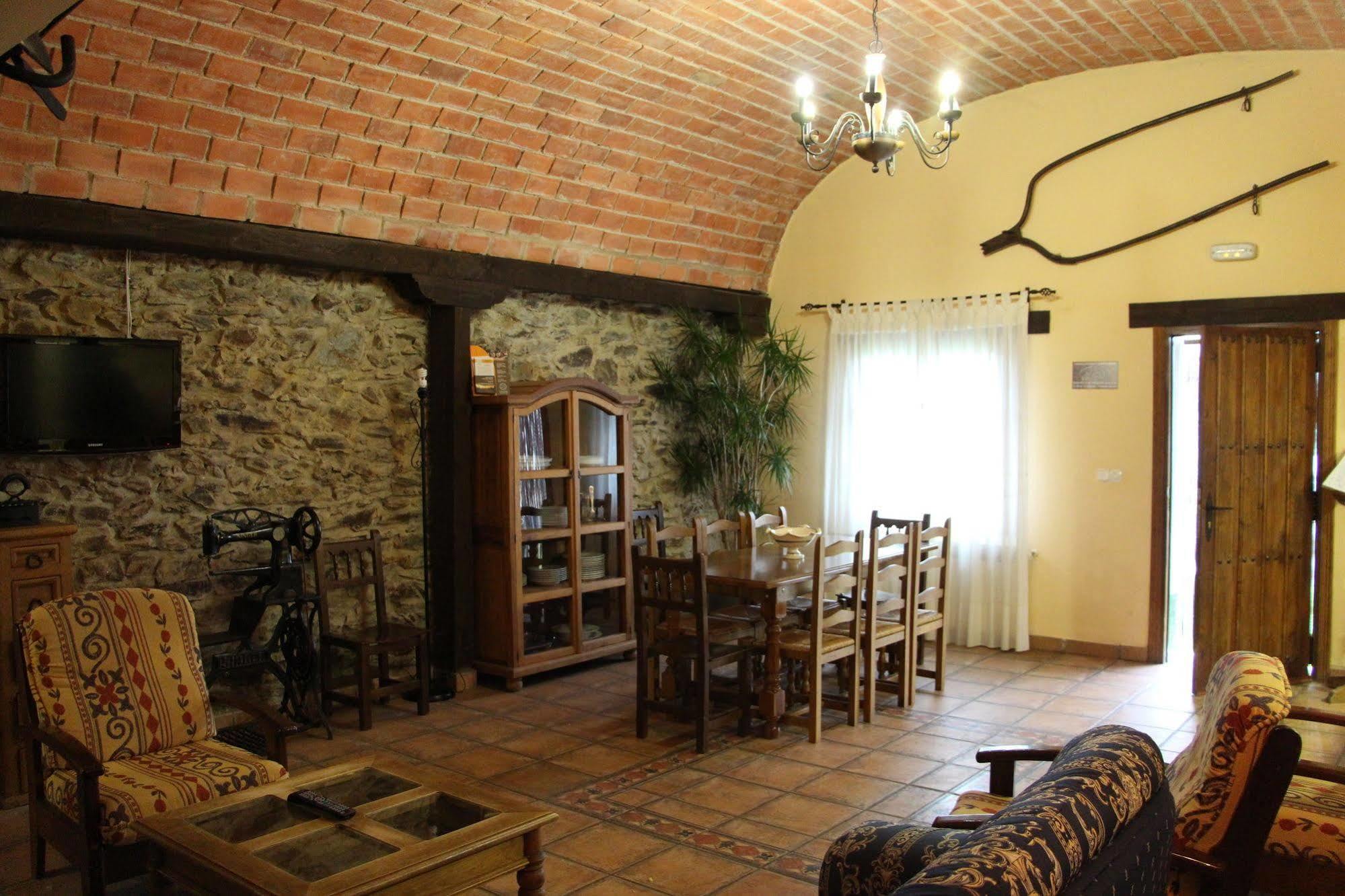 Águeda del Caudillo Apartamentos El Capricho المظهر الخارجي الصورة